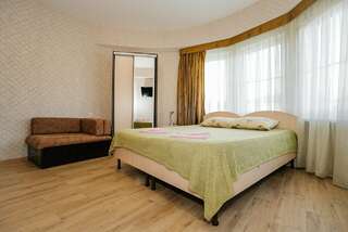 Гостиница Максим Анапа Стандартный четырехместный номер-2